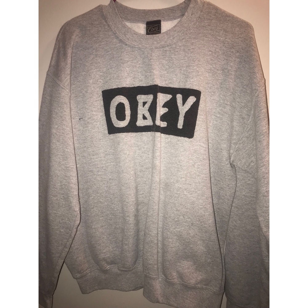 Oversized Crew OBEY sweater